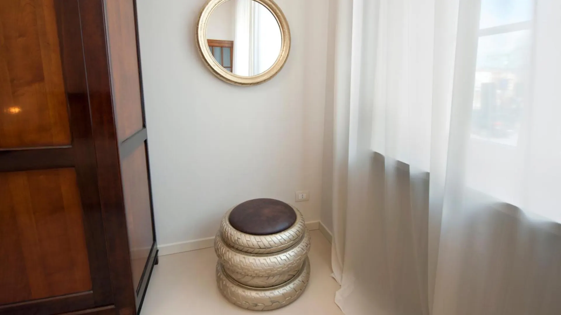 Bureau Apartment Verona
