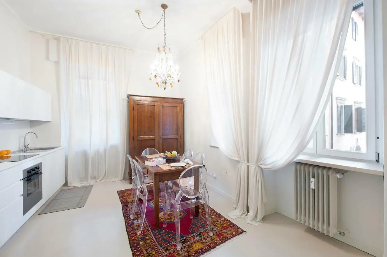 Bureau Apartment Verona