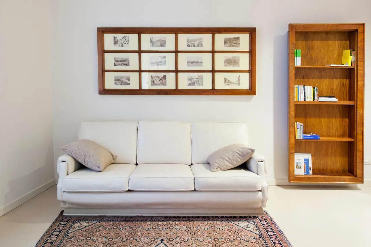 Bureau Apartment Verona